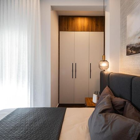 סלוניקי P Deluxe Suites 8 מראה חיצוני תמונה